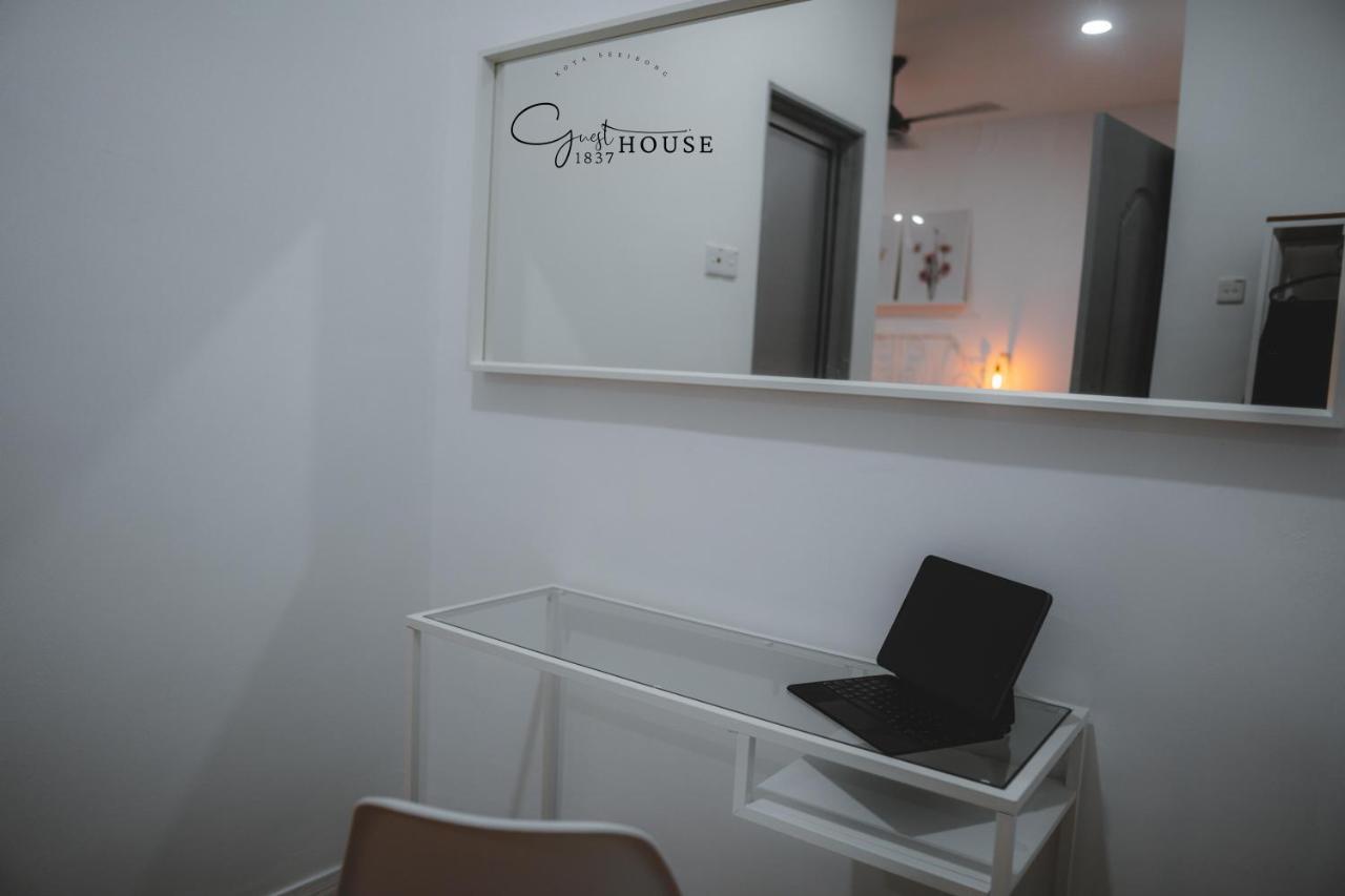 1837 Guest House @ Kota Bharu, Wifi Netflix Экстерьер фото